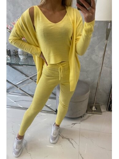 Geltonos spalvos moteriškas kostiumėlis MOD876 6