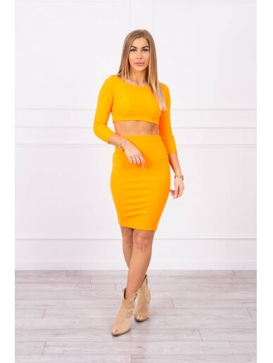 Neoninės oranžinės spalvos moteriškas kostiumėlis MOD693 2