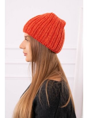 Oranžinės spalvos kepurė K345