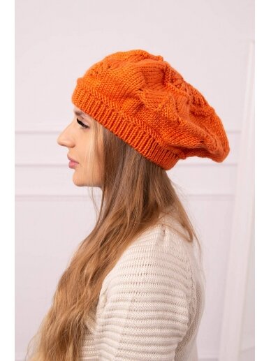 Oranžinės spalvos kepurė K369 1