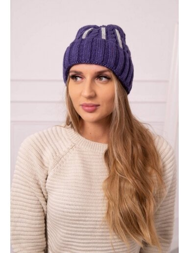 Violetinės spalvos kepurė K384