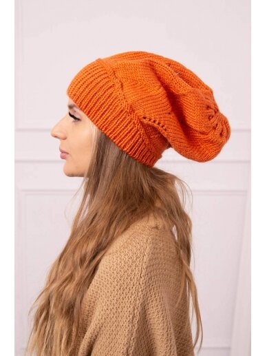 Oranžinės spalvos kepurė K371 1