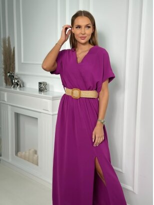 Tamsiai violetinė suknelė su diržu MOD2190