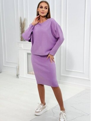 Violetinės spalvos moteriškas kostiumėlis MOD2356