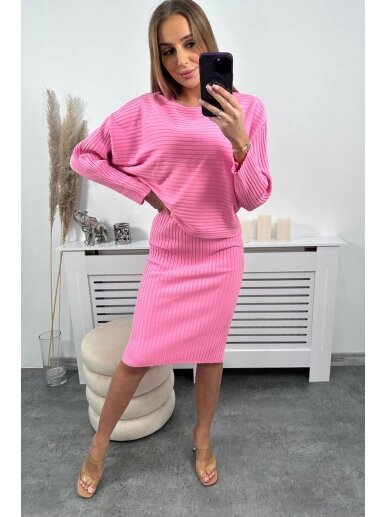 Šviesiai rožinės spalvos moteriškas kostiumėlis MOD2356 5