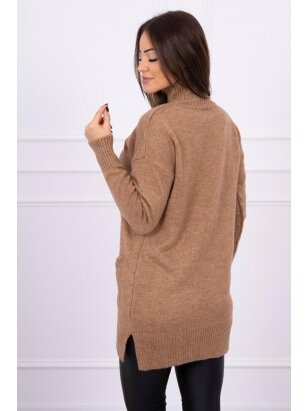 Šviesiai rudas megztinis MOD498