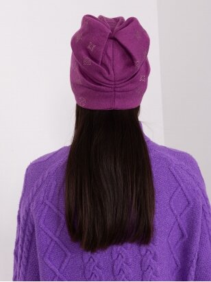 Violetinės spalvos kepurė MOD2436