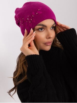 Rožinės spalvos kepurė KP0059