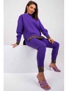 Violetinės spalvos moteriškas kostiumėlis MOD1671