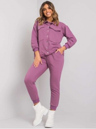 Tamsiai violetinės spalvos moteriškas kostiumėlis MOD1586
