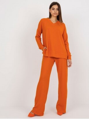 Oranžinės spalvos kostiumėlis MOD2308