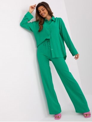 Žalias moteriškas kostiumėlis MOD2323