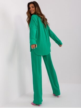 Žalias moteriškas kostiumėlis MOD2323
