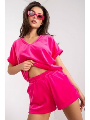 Rožinės spalvos kostiumėlis su šortais MOD1913