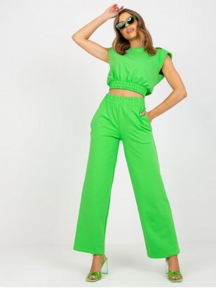 Šviesiai žalios spalvos moteriškas kostiumėlis KST0470