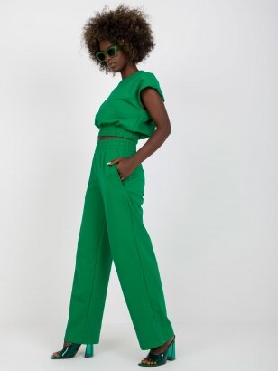Žalios spalvos moteriškas kostiumėlis KST0470