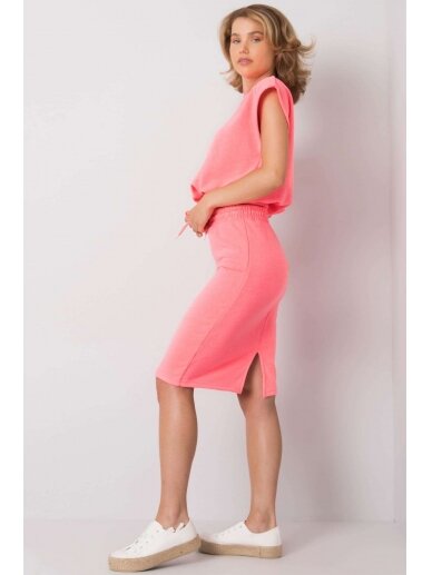 Neoninės rožinės spalvos moteriškas kostiumėlis MOD1087 2
