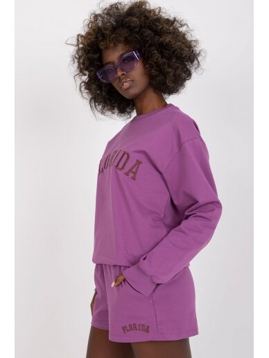 Violetinės spalvos kostiumėlis su šortais MOD1837 1