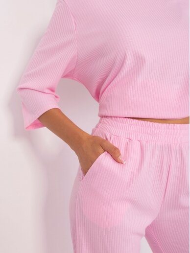 Šviesiai rožinės spalvos moteriškas kostiumėlis MOD2316 5