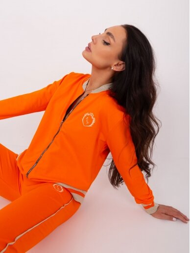 Oranžinės spalvos sportinis kostiumas MOD2376 3