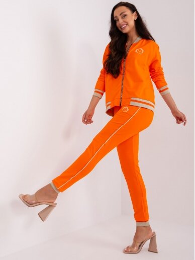 Oranžinės spalvos sportinis kostiumas MOD2376 4
