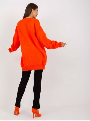 Oranžinės spalvos megztinis MOD1989