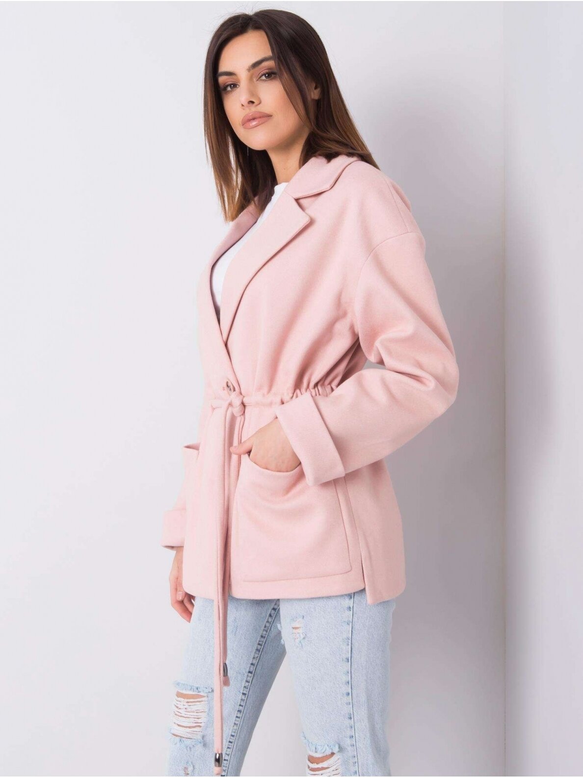 Šviesiai rožinės spalvos paltas MOD957 GP 2 Šviesiai rožinės spalvos paltas MOD957 GP 2