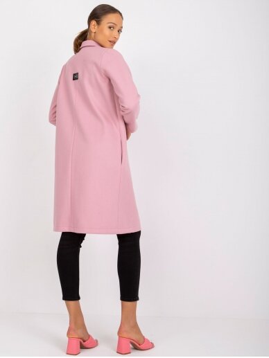 Šviesiai rožinės spalvos paltas MOD913 1