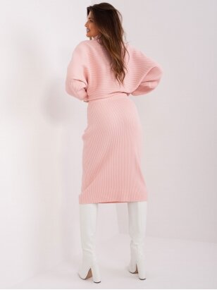 Šviesiai rožinės spalvos sijonas MOD2406