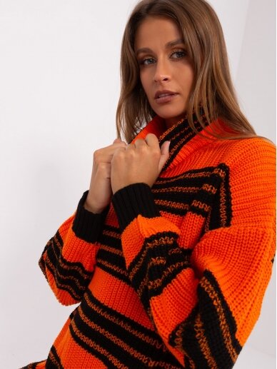 Oranžinės dryžuotas megztinis MOD2416 3