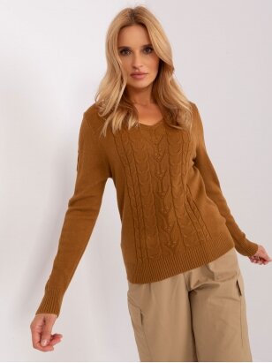 Šviesiai rudos spalvos megztinis MGZ0052