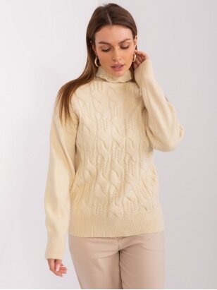 Šviesiai smėlinės spalvos megztinis MGZ0057