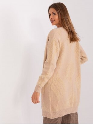 Smėlinės spalvos megztinis MGZ0061