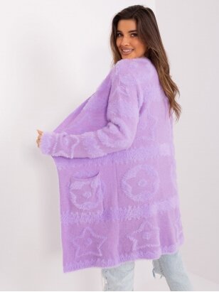 Šviesiai violetinės spalvos megztinis MGZ0063