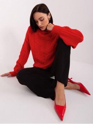 Raudonos spalvos megztinis MGZ0068