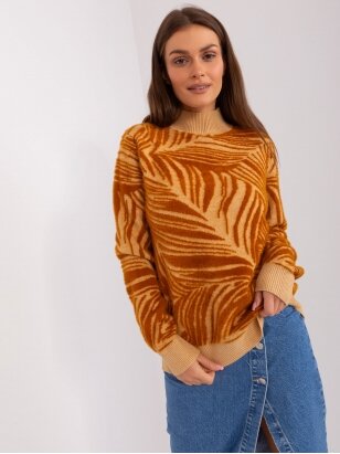 Šviesiai rudos spalvos megztinis MGZ0069