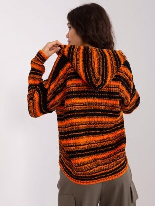Oranžinės spalvos megztinis MGZ0098