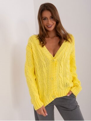 Geltonos spalvos megztinis MGZ0104