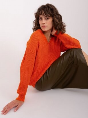 Oranžinės spalvos megztinis MGZ0110